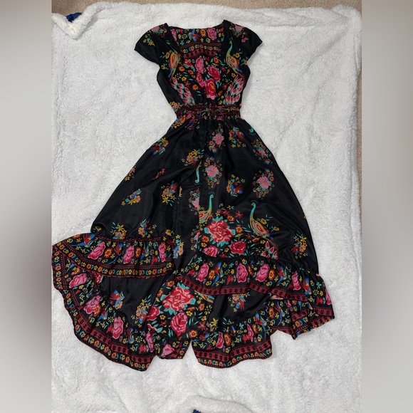 Dresses & Skirts - Cute multicolored coverup